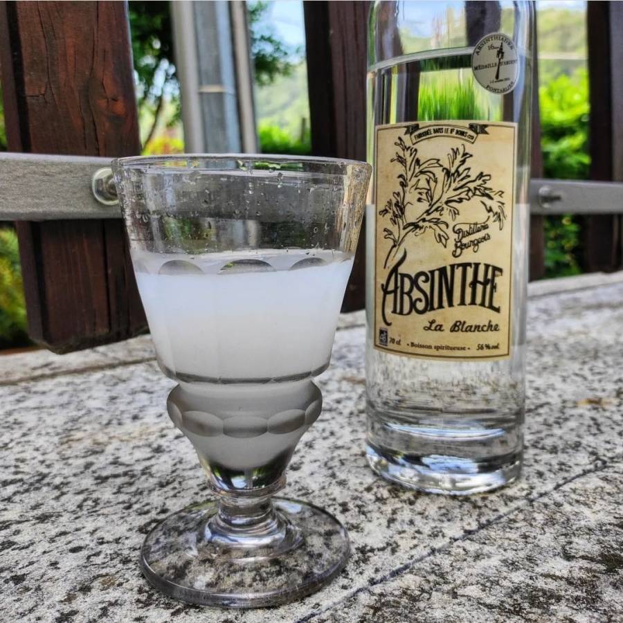 Distillerie Bourgeois - Dalla pianta alla bottiglia: alla scoperta dell'Absinthe bio