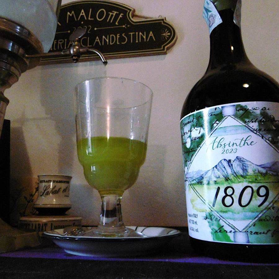 Assenzio Marna 1809, l'absinthe italiano della Distilleria Marna